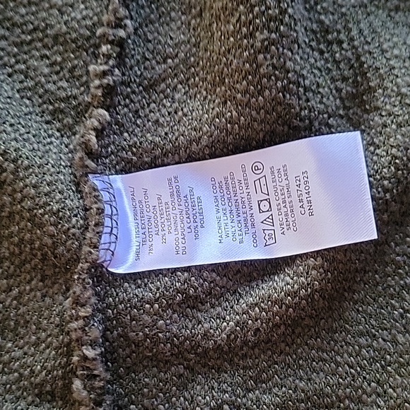 Sweater - Picture 4 of 4